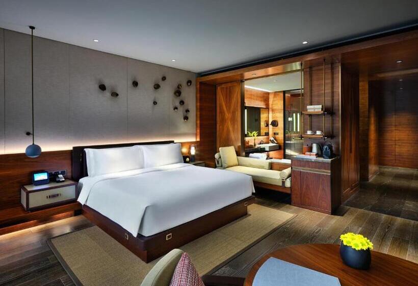 اتاق لوکس با تخت بزرگ, Intercontinental Shanghai Wonderland, An Ihg