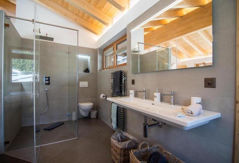 اتاق لوکس با چشم‌انداز, Boutique Lodge Spycher