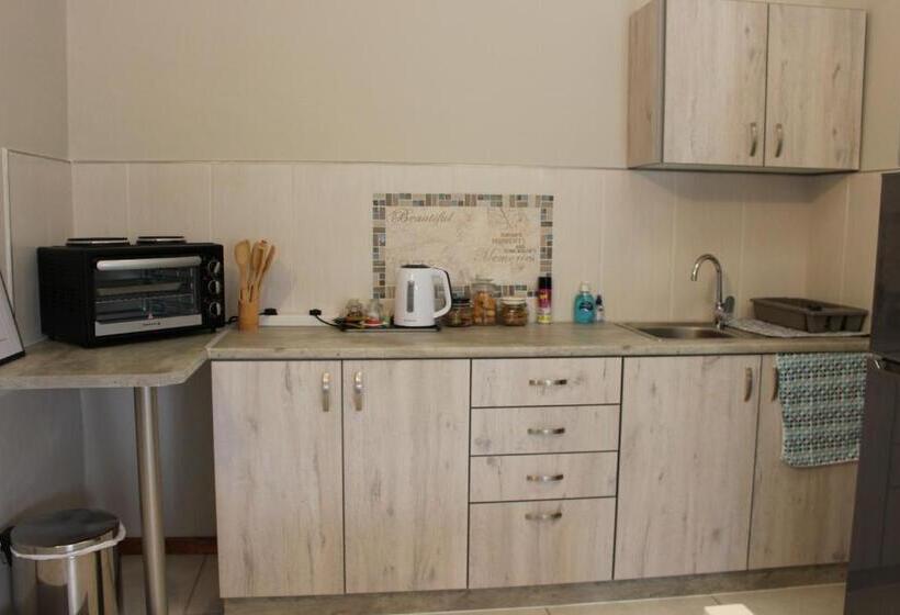 اتاق استاندارد, Tranquility Self Catering