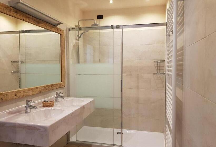 سوییت جونیور, La Grolla Rooms & Apartments
