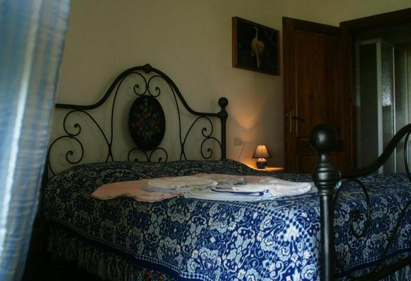 スタンダードトリプルルーム, Agriturismo Uliveto Gretacci