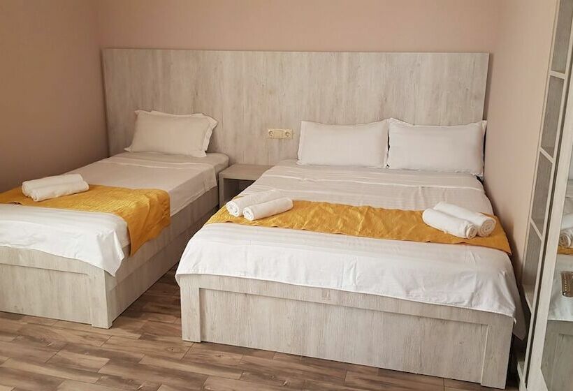 آپارتمان 1 خوابه, Nakashidzes Apartments