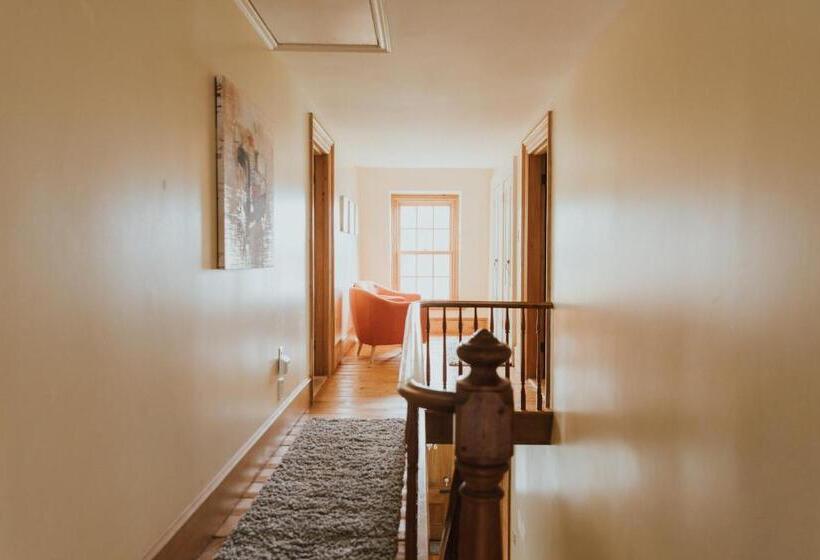 ４ベッドルームハウス, The Kitch Inn   Boutique Inn And Wine Bar