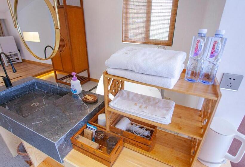 발코니가 있는 스위트, Mount View Cottage