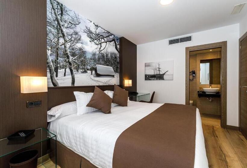 Люкс, Suite Home Pinares