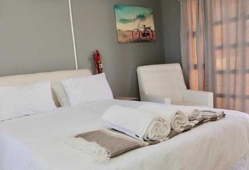 اتاق استاندارد, Joy Guest House, Mabote