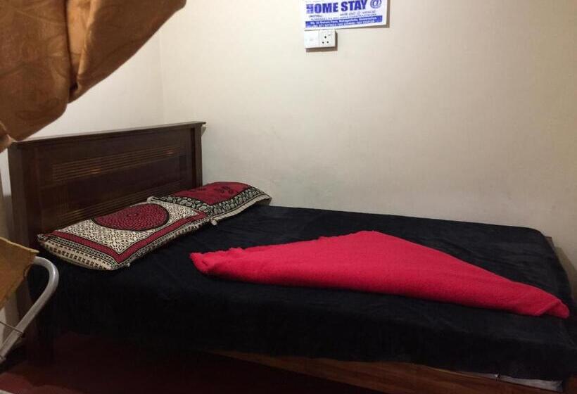 Quarto Estandar Banheiro Compartilhado, Chandrasobana