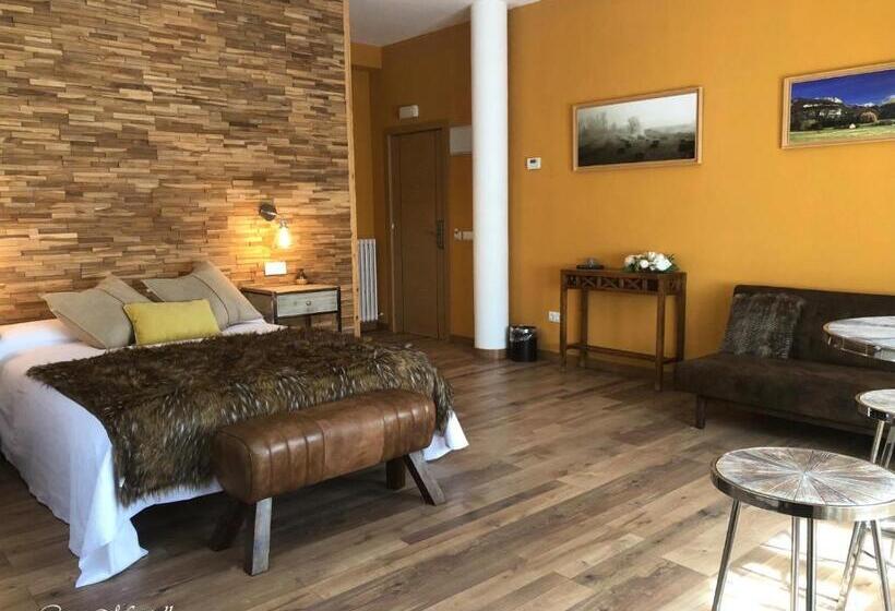 Семейный Полулюкс, Hospedería Casa Martell