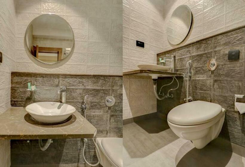 Номер Стандарт, Treebo Radhe Palace