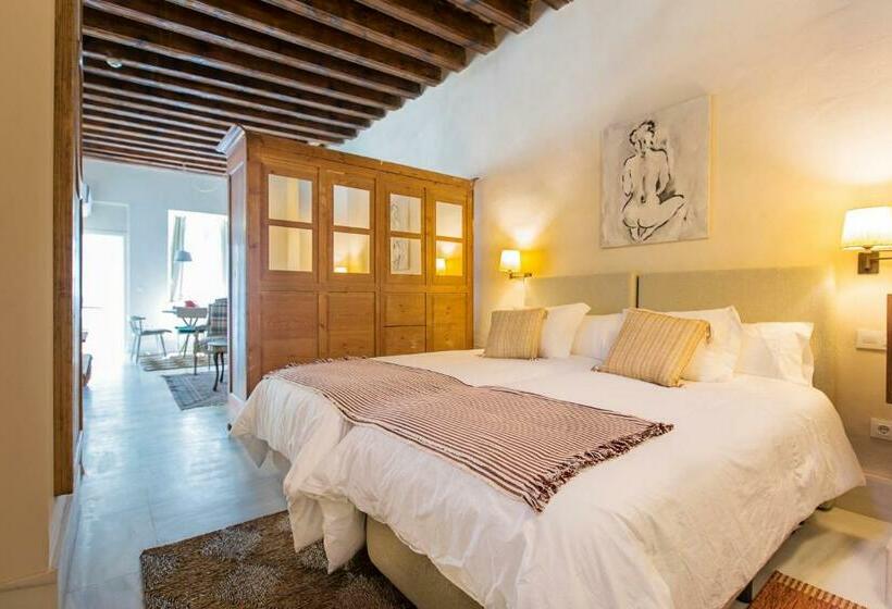 استودیوی استاندارد, Casa De Las Cuatro Torres