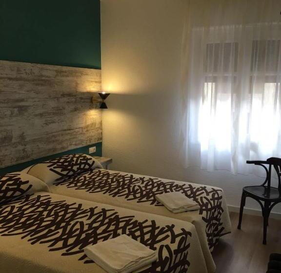Люкс, Roomconcept Hostel