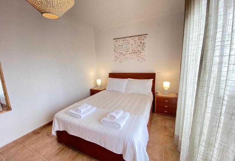 Люкс с Террасой, Aloha Burgau Guesthouse