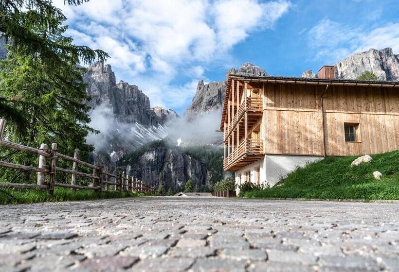 شقة غرفة واحدة, Chalet Cogolara