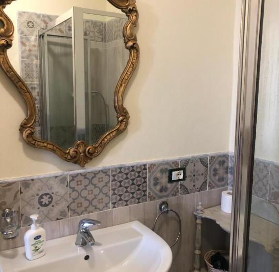 اتاق سوپریور خانوادگی, B&b Rosita