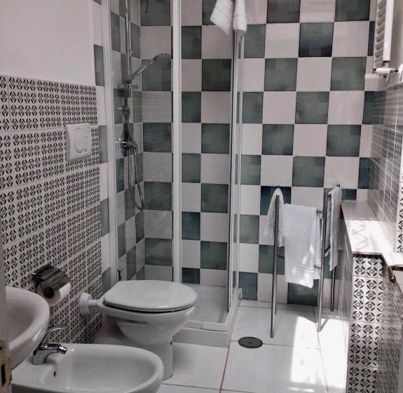 Quarto Estandar Individual, Grande Borgo