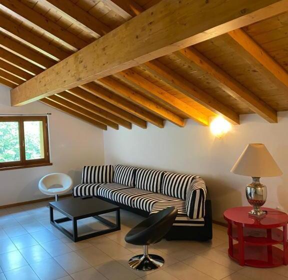 جناح عائلي, Agriturismo La Nevera