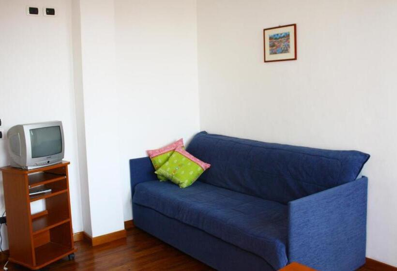 شقة غرفة واحدة, Residence Avana