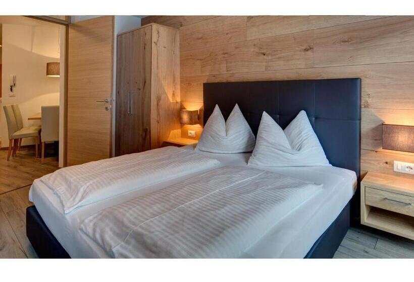 Апартаменты Deluxe 2 Спальни, Apparthotel Central