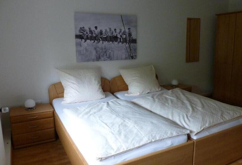 スタンダードルーム, Altes Vogtshaus