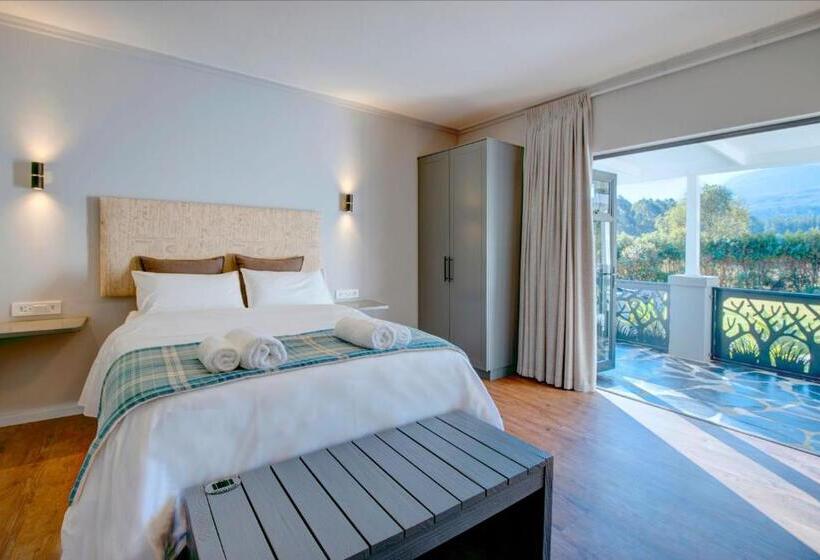 اتاق لوکس با بالکن, Amour Guest House