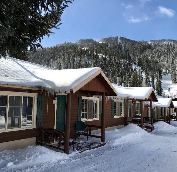 Апартаменты 1 Спальня с Видом, Three Bears Lodge