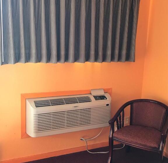 Стандартный Номер Кровать Кинг, Pratt Budget Inn