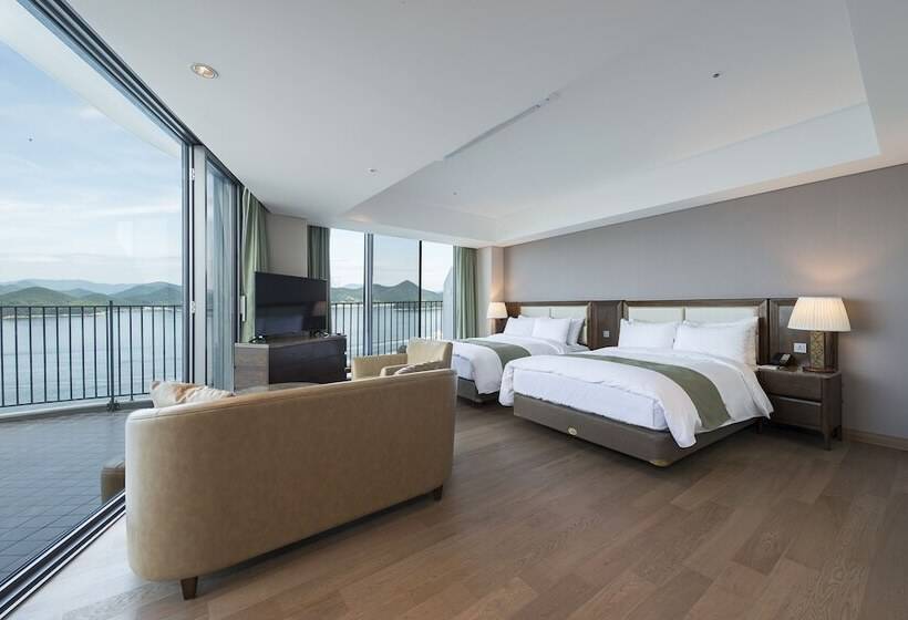 اتاق لوکس با چشم‌انداز دریا, Stanford Hotel&resort Tongyeong