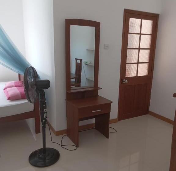 标准间, Sena Home