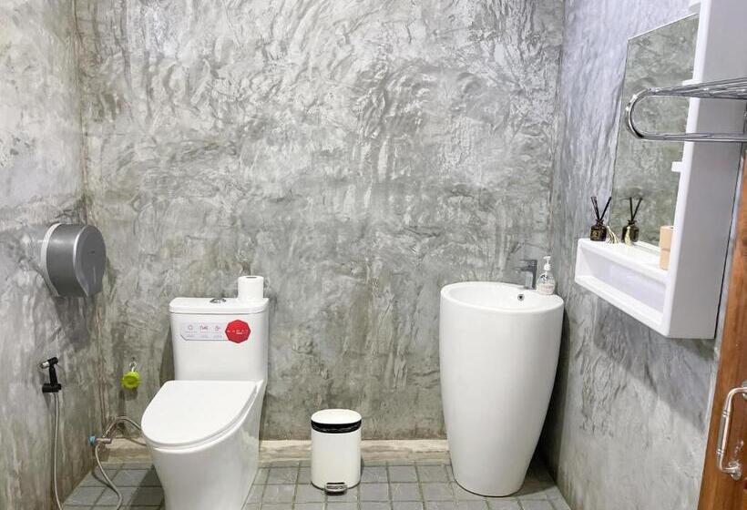 标准三人间, Dara Homestay
