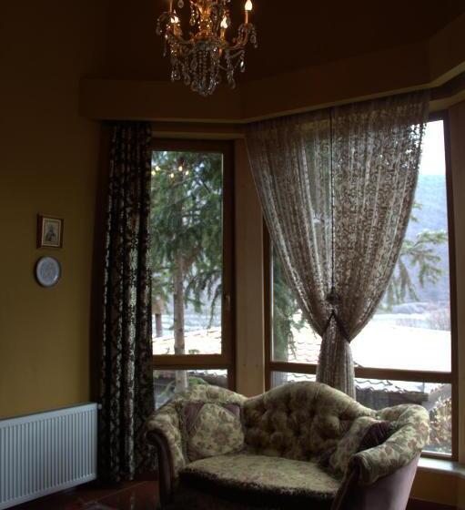 Номер Стандарт Вид на Бассейн, Villa Ananuri