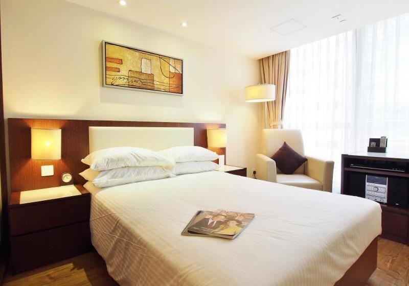 استودیوی استاندارد, 218 Apartment