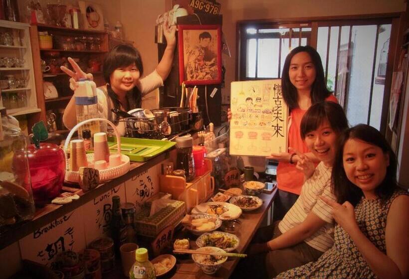 패밀리 룸, Nostalgic Guesthouse For 1 To 3 Females Or A Group Of 4 People Or More