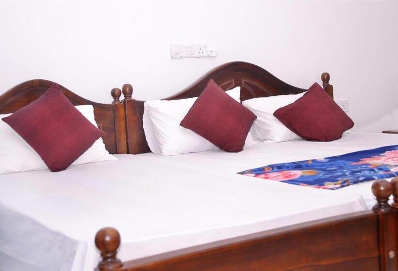 Quarto Triplo Estandar, Sera Villa