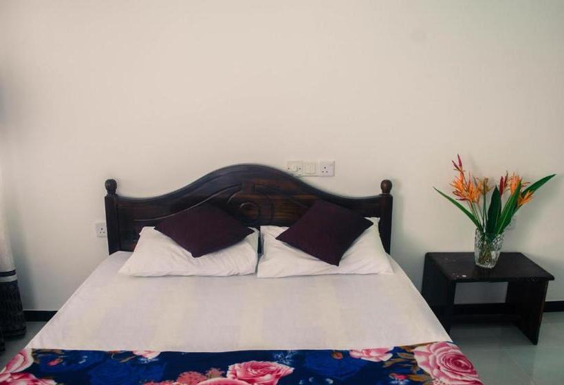 Quarto Estandar, Sera Villa