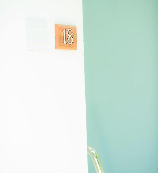 Quarto Triplo Deluxe, Sera Villa