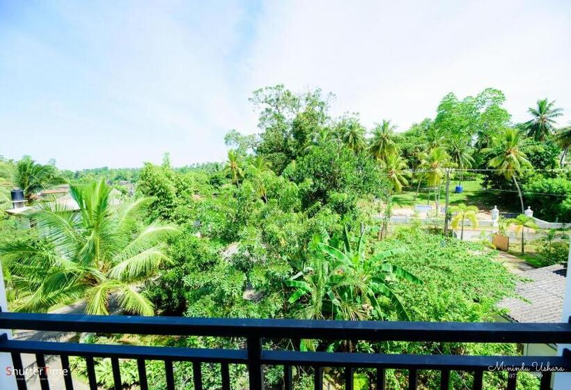 Quarto Triplo Comfort, Sera Villa