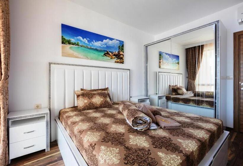 带1个卧室的带阳台的公寓, Boutique Apart Hotel Versis