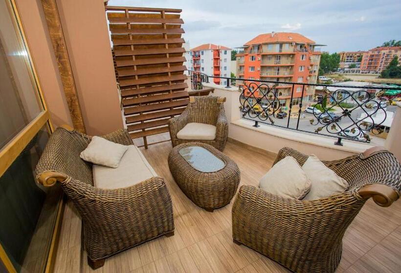 带1个卧室的带阳台的公寓, Boutique Apart Hotel Versis