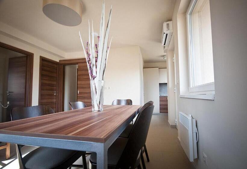 Вилла 2 Спальни, Pandora Zsóry Apartmanok Mezőkövesd