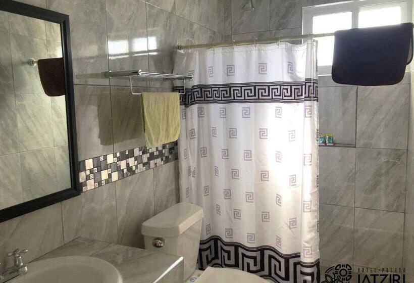 Quarto Deluxe, Jatziri