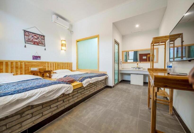 اتاق لوکس, Dunhuang Hu Yang Inn