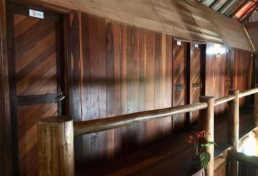 Номер Стандарт Четырехместный Совместный Санузел, Pousada E Hostel Caminho De Santiago