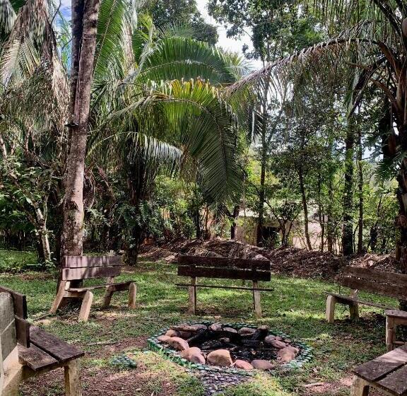 Номер Стандарт Четырехместный Совместный Санузел, Pousada E Hostel Caminho De Santiago