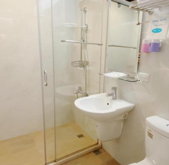 اتاق کلاس بیزنس, H