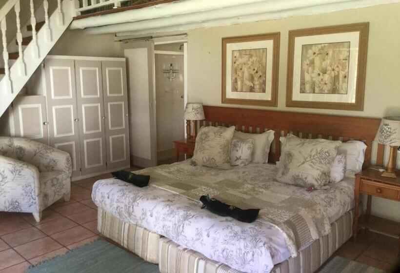 Семейный Номер, Warrens Guest House