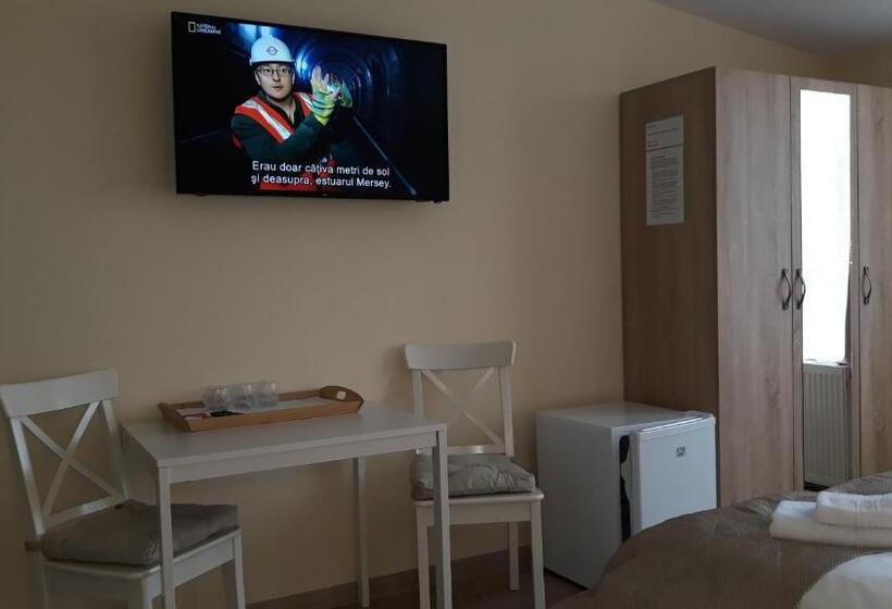 Quarto Triplo Estandar, Pensiunea Casa Rusu