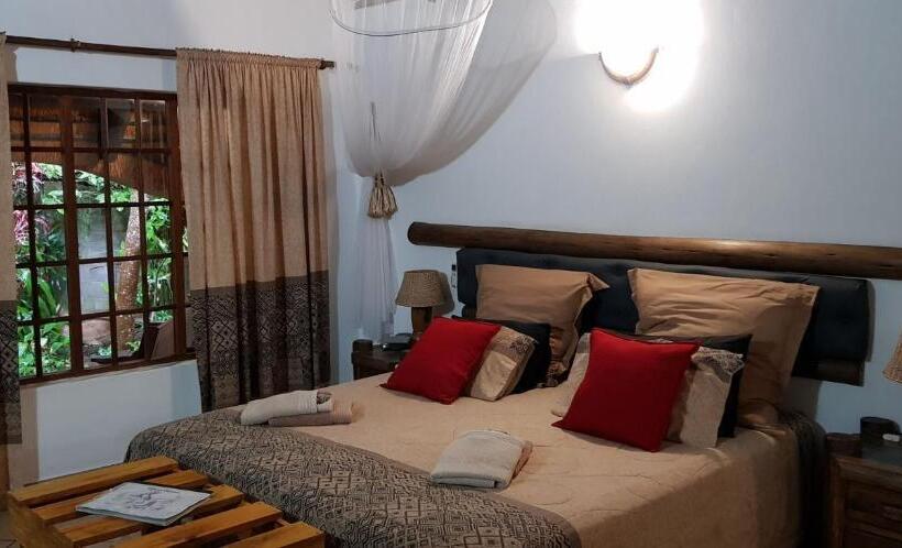 Chambre Supérieure Vue Jardin, African Ambience Guest House
