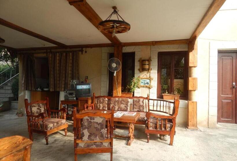 Дом 1 Спальня, Guest House Anahit Ijevan