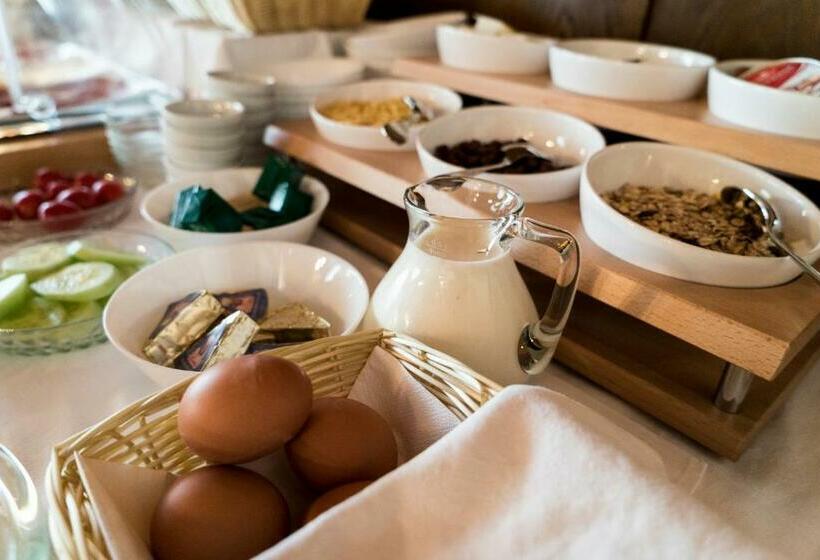 Номер Стандарт, Pension Zum Meridianstein