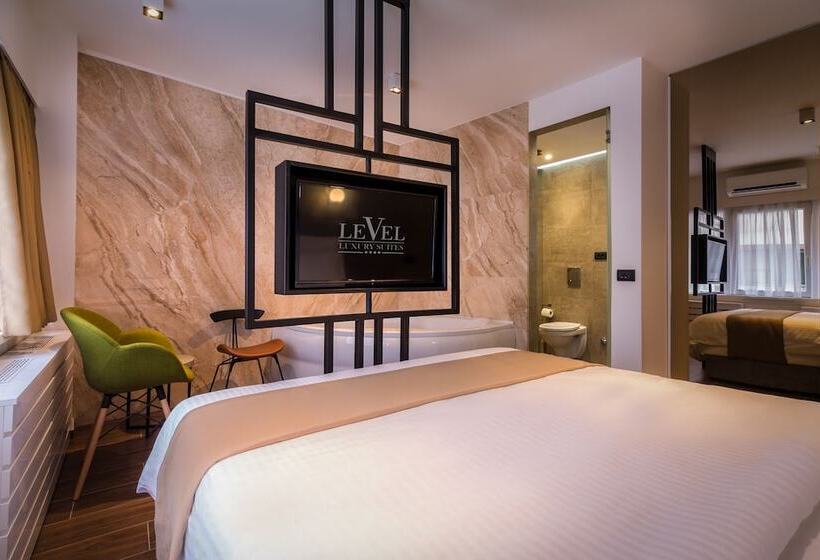 اتاق لوکس با وان آب گرم, Level Luxury Suites